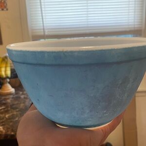 Pyrex robin egg Blue vintage Bowl